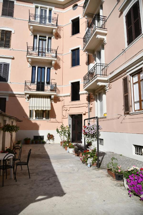 Appartamento Magia D'Estate Sulmona Bagian luar foto